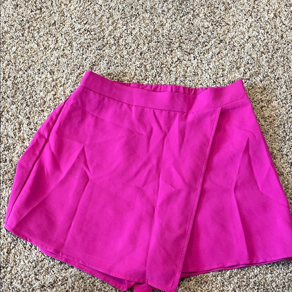 Boutique Vibrant Pink Skort